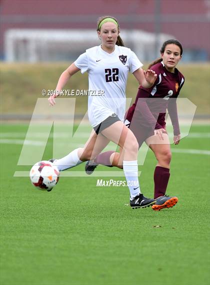 Thumbnail 1 in Liberty vs Round Rock (National Elite Prep Showcase) photogallery.