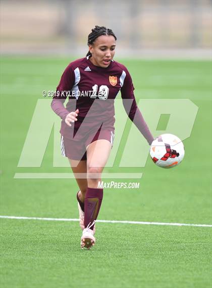 Thumbnail 2 in Liberty vs Round Rock (National Elite Prep Showcase) photogallery.