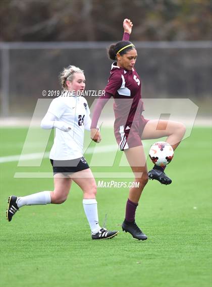 Thumbnail 1 in Liberty vs Round Rock (National Elite Prep Showcase) photogallery.