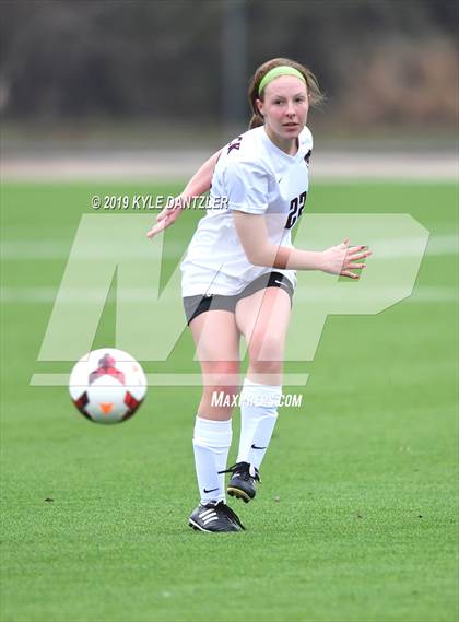 Thumbnail 3 in Liberty vs Round Rock (National Elite Prep Showcase) photogallery.