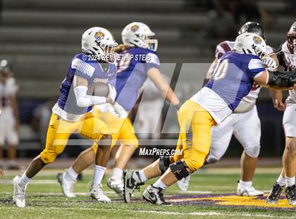 Thumbnail 2 in Thibodaux vs. Destrehan photogallery.