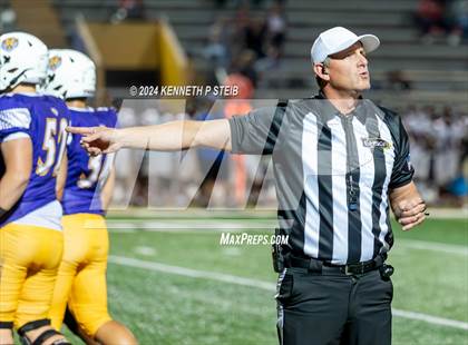 Thumbnail 1 in Thibodaux vs. Destrehan photogallery.