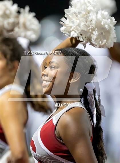 Thumbnail 3 in Thibodaux vs. Destrehan photogallery.