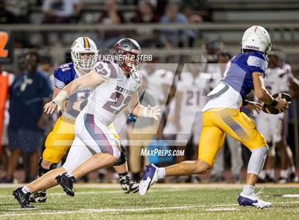 Thumbnail 2 in Thibodaux vs. Destrehan photogallery.