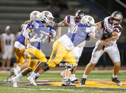 Thumbnail 3 in Thibodaux vs. Destrehan photogallery.
