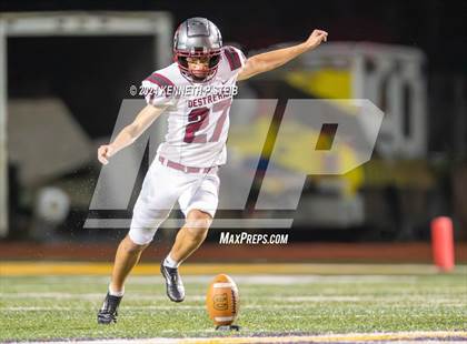 Thumbnail 1 in Thibodaux vs. Destrehan photogallery.