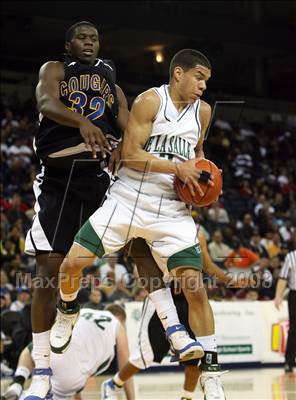 Thumbnail 3 in De La Salle vs. Newark Memorial (CIF NCS D1 Final) photogallery.