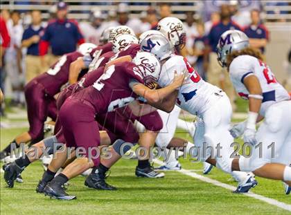 Thumbnail 1 in Calallen vs. Manvel (4A Div 2 Semifinal) photogallery.