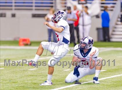 Thumbnail 2 in Calallen vs. Manvel (4A Div 2 Semifinal) photogallery.