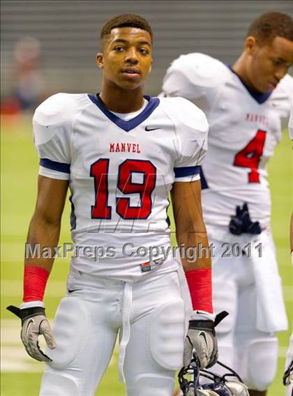 Thumbnail 2 in Calallen vs. Manvel (4A Div 2 Semifinal) photogallery.