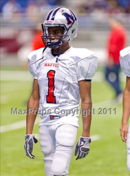 Thumbnail 2 in Calallen vs. Manvel (4A Div 2 Semifinal) photogallery.