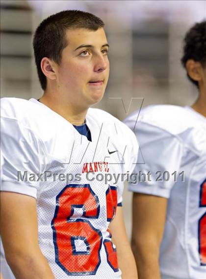 Thumbnail 2 in Calallen vs. Manvel (4A Div 2 Semifinal) photogallery.