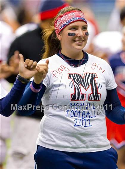 Thumbnail 1 in Calallen vs. Manvel (4A Div 2 Semifinal) photogallery.