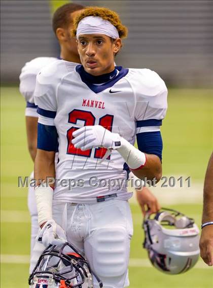 Thumbnail 3 in Calallen vs. Manvel (4A Div 2 Semifinal) photogallery.
