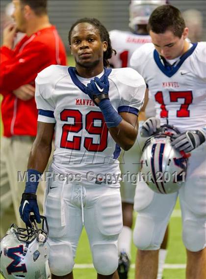Thumbnail 2 in Calallen vs. Manvel (4A Div 2 Semifinal) photogallery.