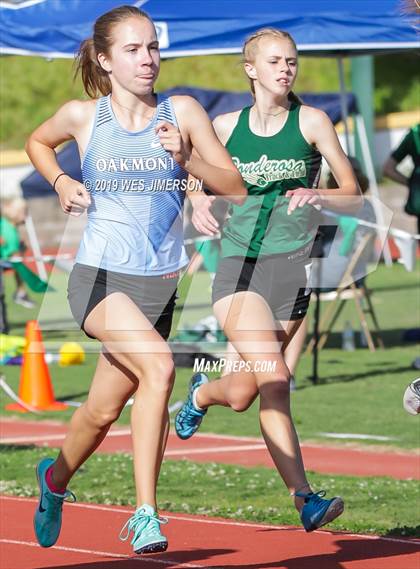 Thumbnail 3 in FVL Championships (100, 200, 400, 800 Meter) photogallery.