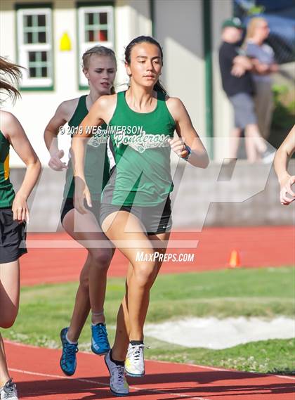 Thumbnail 2 in FVL Championships (100, 200, 400, 800 Meter) photogallery.