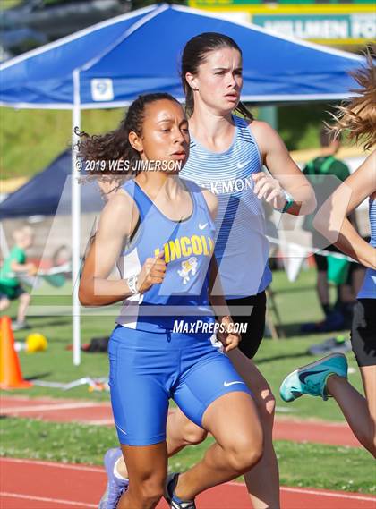 Thumbnail 1 in FVL Championships (100, 200, 400, 800 Meter) photogallery.