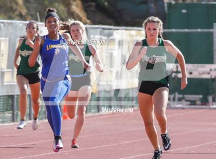 Thumbnail 3 in FVL Championships (100, 200, 400, 800 Meter) photogallery.