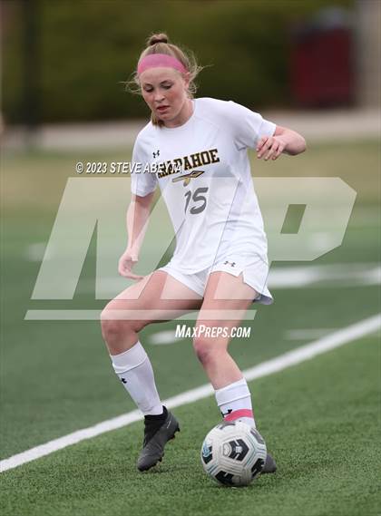 Thumbnail 2 in Arapahoe @ Cherokee Trail photogallery.
