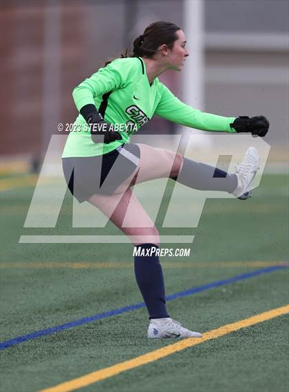 Thumbnail 1 in Arapahoe @ Cherokee Trail photogallery.