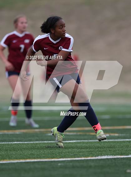 Thumbnail 2 in Arapahoe @ Cherokee Trail photogallery.
