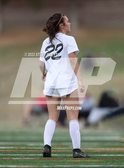 Thumbnail 3 in Arapahoe @ Cherokee Trail photogallery.