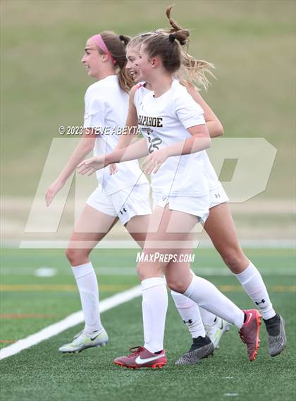 Thumbnail 3 in Arapahoe @ Cherokee Trail photogallery.