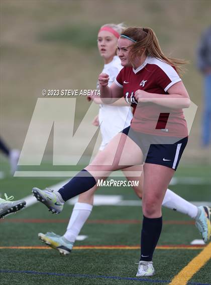 Thumbnail 1 in Arapahoe @ Cherokee Trail photogallery.
