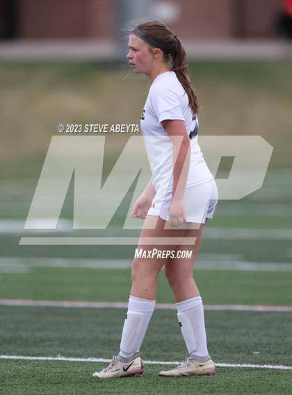 Thumbnail 2 in Arapahoe @ Cherokee Trail photogallery.