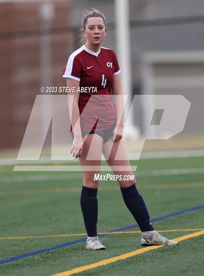 Thumbnail 1 in Arapahoe @ Cherokee Trail photogallery.