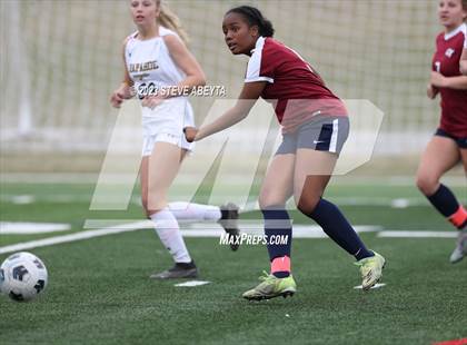 Thumbnail 1 in Arapahoe @ Cherokee Trail photogallery.