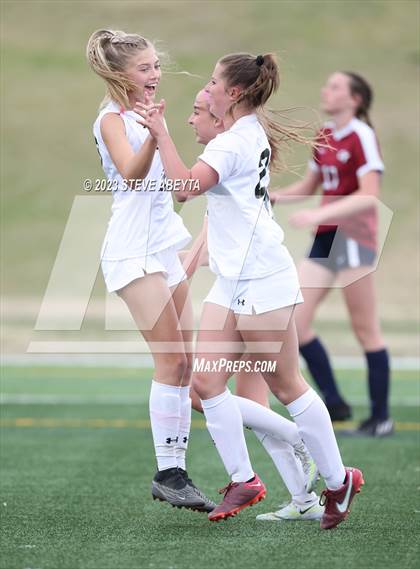 Thumbnail 1 in Arapahoe @ Cherokee Trail photogallery.