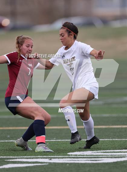 Thumbnail 1 in Arapahoe @ Cherokee Trail photogallery.