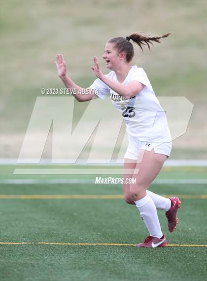 Thumbnail 1 in Arapahoe @ Cherokee Trail photogallery.