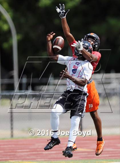 Thumbnail 3 in USA Football 7-on-7 National Championship photogallery.