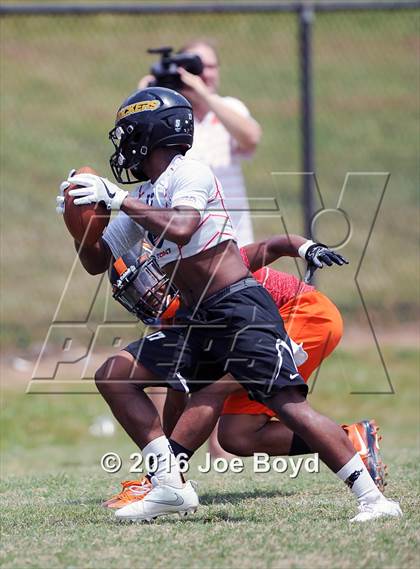Thumbnail 3 in USA Football 7-on-7 National Championship photogallery.