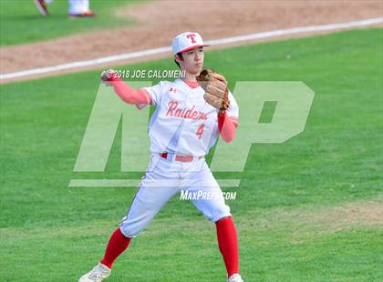 Thumbnail 3 in Lee [Robert E.] vs Taft [William H.] (South San Baseball Tournament) photogallery.