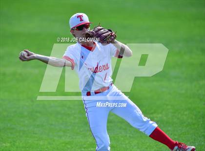 Thumbnail 3 in Lee [Robert E.] vs Taft [William H.] (South San Baseball Tournament) photogallery.