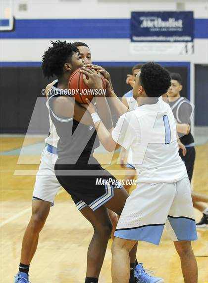 Thumbnail 3 in Sam Rayburn vs. Brazoswood (McDonald's Texas Invitational) photogallery.