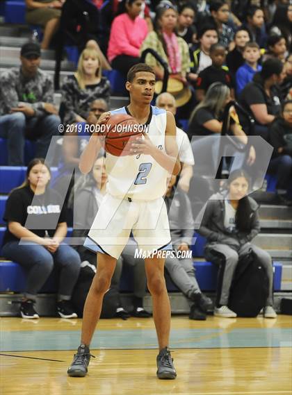 Thumbnail 3 in Sam Rayburn vs. Brazoswood (McDonald's Texas Invitational) photogallery.