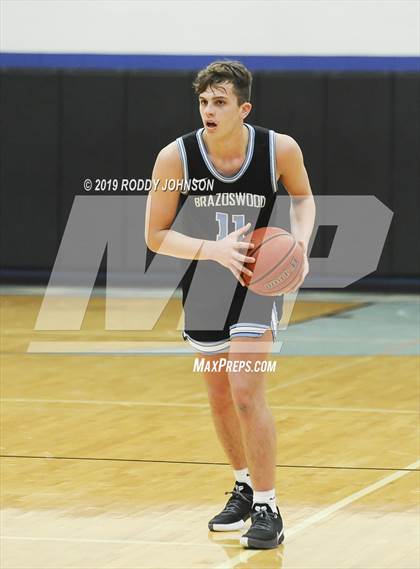 Thumbnail 2 in Sam Rayburn vs. Brazoswood (McDonald's Texas Invitational) photogallery.