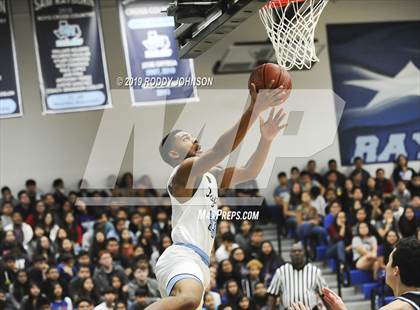 Thumbnail 2 in Sam Rayburn vs. Brazoswood (McDonald's Texas Invitational) photogallery.