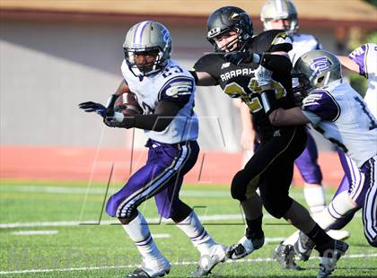 Thumbnail 3 in Arapahoe vs Fort Collins photogallery.