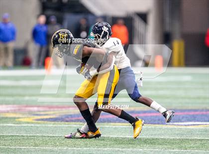 Thumbnail 3 in Cedar Grove vs. Peach County (GHSA Class 3A Championship) photogallery.