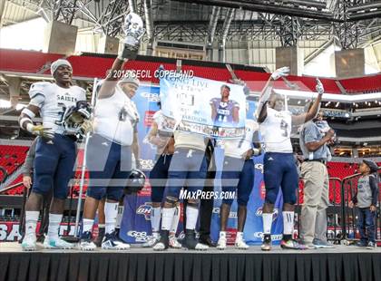 Thumbnail 1 in Cedar Grove vs. Peach County (GHSA Class 3A Championship) photogallery.