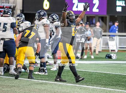 Thumbnail 1 in Cedar Grove vs. Peach County (GHSA Class 3A Championship) photogallery.