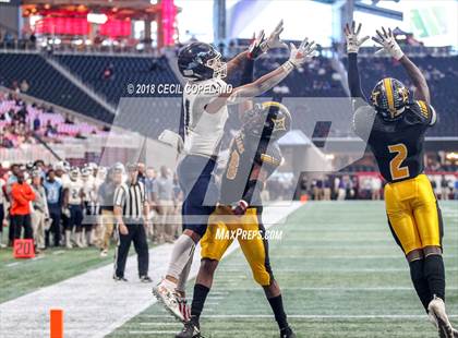 Thumbnail 1 in Cedar Grove vs. Peach County (GHSA Class 3A Championship) photogallery.