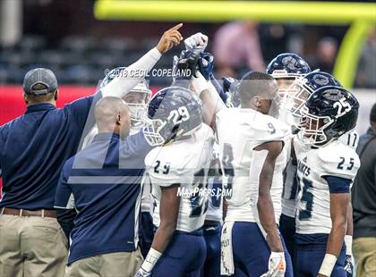 Thumbnail 1 in Cedar Grove vs. Peach County (GHSA Class 3A Championship) photogallery.