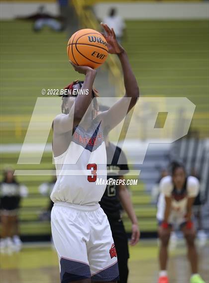 Thumbnail 2 in Westover vs McDonough (GHSA 4A State Playoff - Quarterfinals) photogallery.